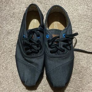 Toms Mens lace up shoes
